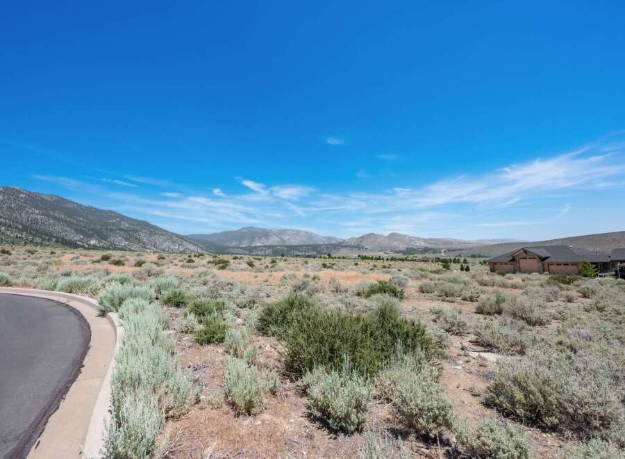 Discover breathtaking mountain views from this stunning property, offering a serene escape amidst natural beauty.