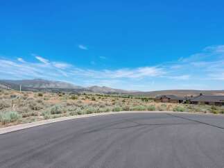 Discover this stunning property nestled in a serene landscape with breathtaking mountain views.