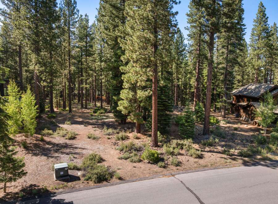 Nestled within a serene pine forest, this property offers a tranquil escape with its natural surroundings.