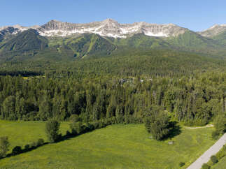 Discover breathtaking mountain views and serene natural beauty from this stunning property.