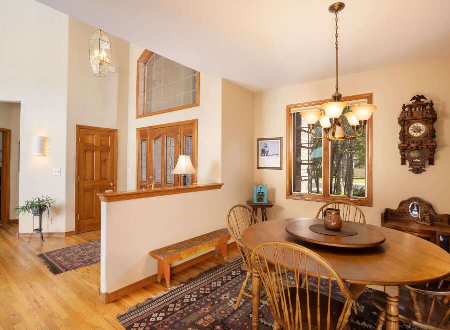 Step into this inviting dining area, perfect for family gatherings and entertaining guests.