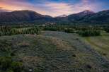 Experience breathtaking mountain views from this stunning property, perfect for those seeking tranquility and natural beauty.