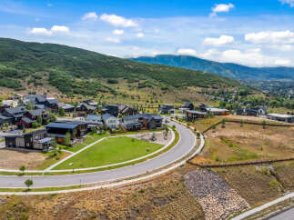 Discover modern living in this stunning mountain community, featuring contemporary homes with sleek designs and spacious layouts.