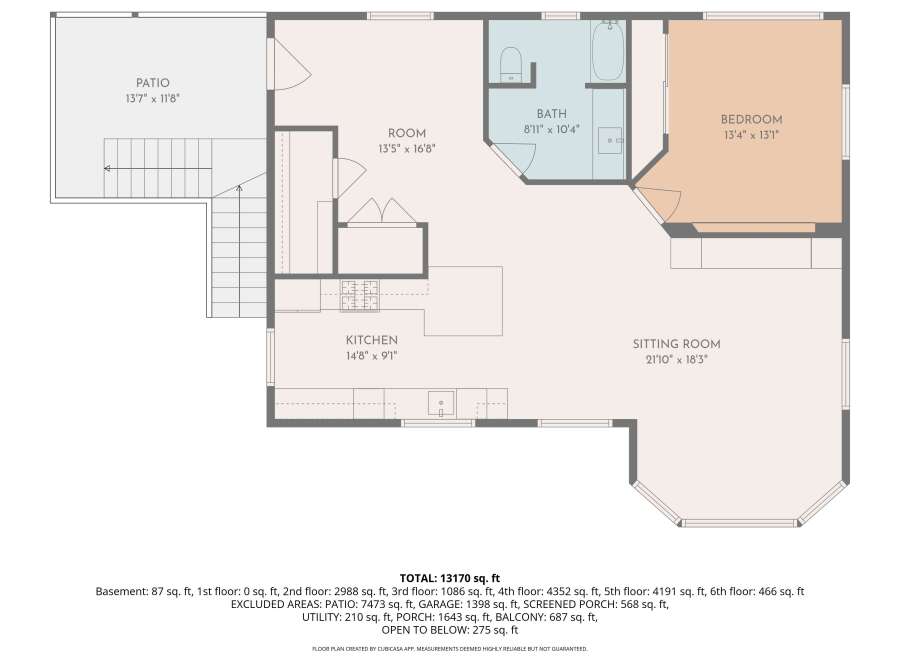 Discover this expansive floor plan featuring a spacious sitting room, a well-appointed kitchen, and a comfortable bedroom.