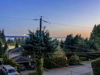 For Sale in West Vancouver with 5 Bedrooms