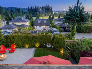 For Sale in West Vancouver with 5 Bedrooms