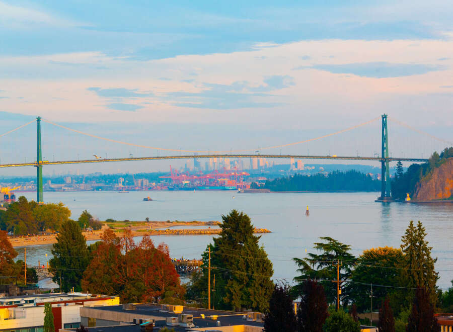 Experience breathtaking views of the Lions Gate Bridge and the Vancouver skyline from this prime real estate location.