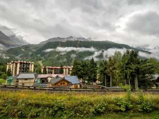 Discover this charming property nestled amidst the breathtaking scenery of the Alps.