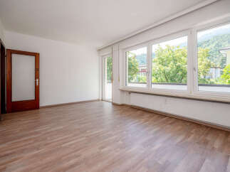 Discover this bright and airy empty room, perfect for your next home or office.