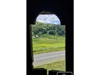 Discover this charming property nestled in a picturesque alpine landscape.