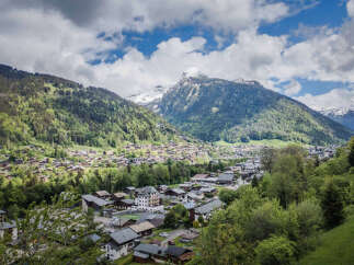 Discover this charming village nestled in the French Alps, offering breathtaking mountain views and a serene atmosphere.