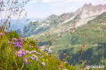 Experience the breathtaking beauty of the French Alps with this stunning mountain landscape.