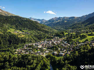 Discover this charming village nestled in the heart of the French Alps, offering breathtaking panoramic views of lush green valleys and majestic mountain ranges.
