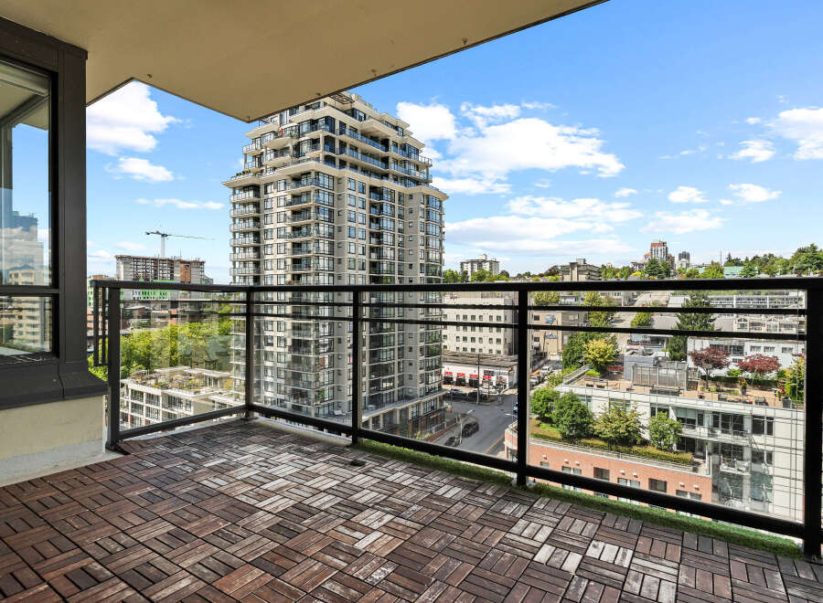 Enjoy breathtaking city views from this spacious balcony, perfect for relaxing or entertaining.