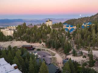 Discover this stunning mountain resort offering breathtaking panoramic views and luxurious accommodations.