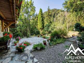 Discover this charming property nestled in a serene, wooded environment, perfect for those seeking tranquility.