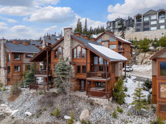 For Sale in Big White with 3 Bedrooms and 4 Bathrooms