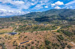 Discover luxury living in this stunning mountain home, featuring modern architecture and breathtaking panoramic views.