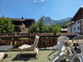 Enjoy breathtaking mountain views from this charming balcony, perfect for morning coffee or evening relaxation.