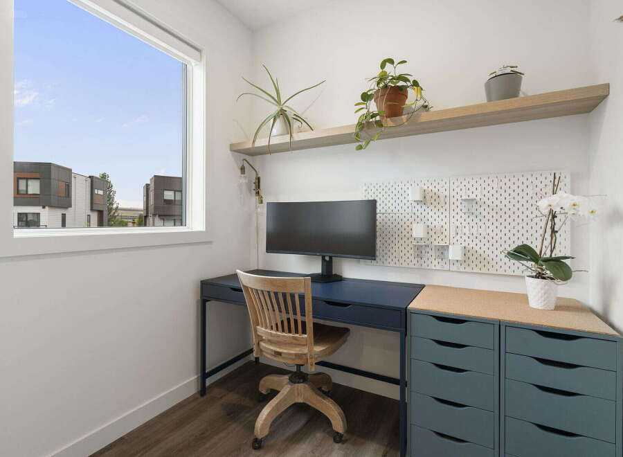 Discover a modern home office designed for productivity and style.