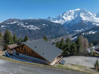 Experience breathtaking mountain views from this stunning chalet, perfectly situated to capture the majestic Mont Blanc massif.
