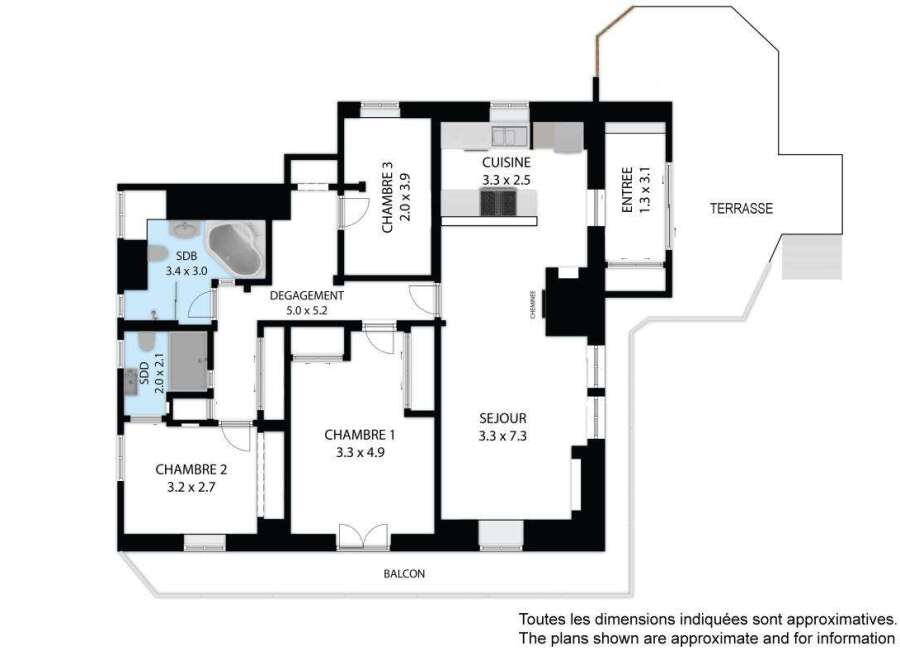 Discover this charming apartment featuring three spacious bedrooms, perfect for families or those needing extra space.