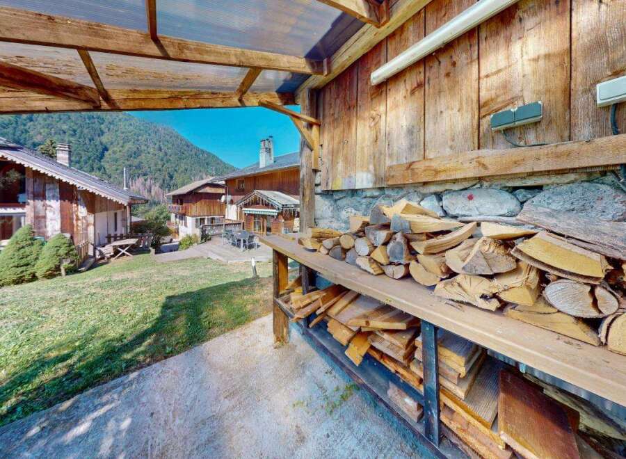 Discover this charming property nestled in a serene mountain setting, perfect for those seeking a tranquil retreat.