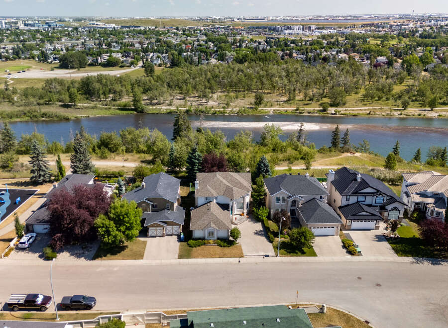 Discover luxurious living in this stunning waterfront property, offering breathtaking views of the serene river.