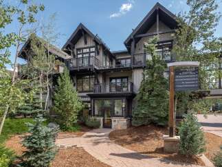Experience luxury mountain living in this stunning Snowmass property, offering convenient access to The Collective and Ice Rink.