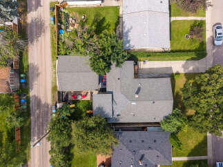 Discover this charming property featuring a spacious backyard perfect for outdoor entertaining and relaxation.