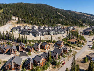 Discover luxury mountain living in this stunning ski resort community.
