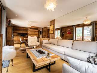 Experience rustic charm and modern comfort in this stunning mountain retreat.