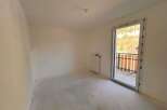 Discover this unfinished room, ready for your personal touch.