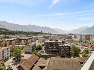 Experience breathtaking panoramic views of the majestic mountains and serene lake from this exceptional property.