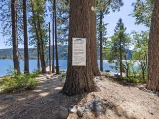 Enjoy exclusive access to Donner Tract Beach, a private pier and property for cabin occupants.