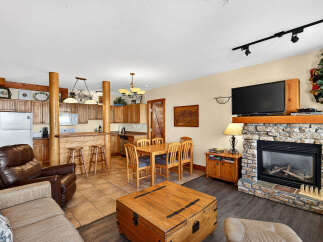 Apartment in Big White with 2 Beds and 2 Bathrooms
