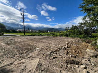 Discover this prime piece of land, ready for your next project.