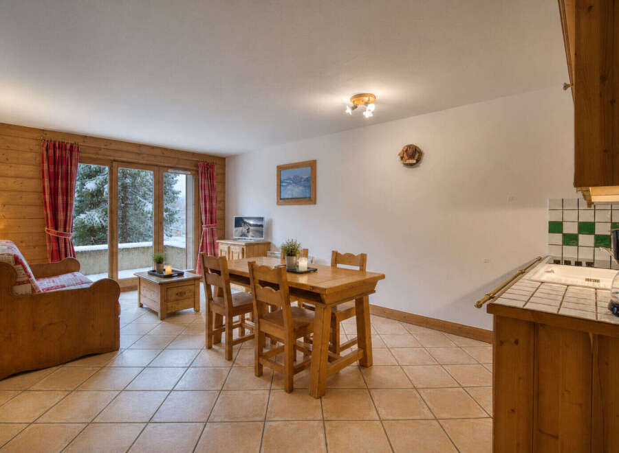 Apartment in Les Menuires - Image 3