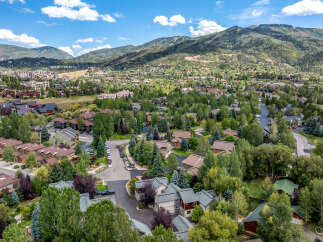 Discover this stunning mountain community offering a blend of modern luxury and natural beauty.