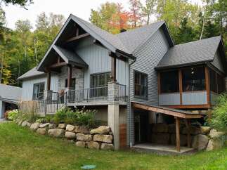 For Sale in Sainte-Adèle with 3 Beds