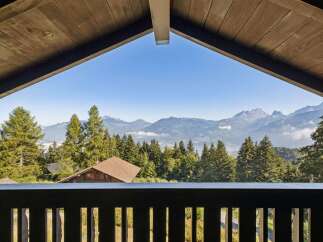 Experience breathtaking mountain vistas from this stunning property, offering a serene escape amidst nature's grandeur.
