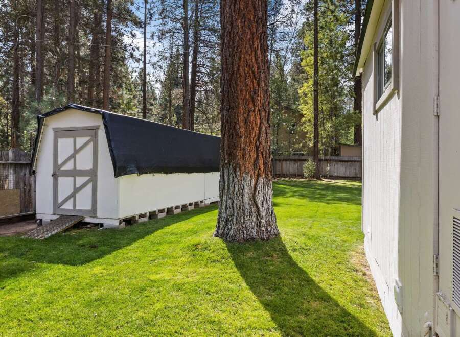 Discover this charming property featuring a spacious backyard perfect for outdoor activities and relaxation.