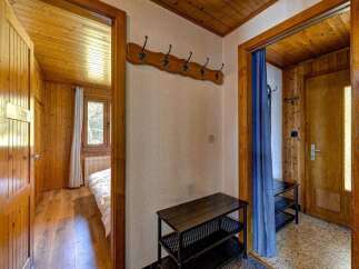 Villa for sale in La Tzoumaz with 4 Bedrooms