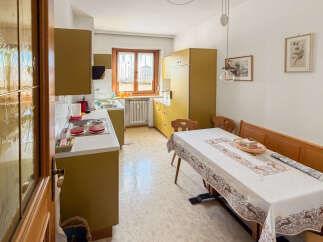 Discover this charming kitchen and dining area, perfect for cozy meals and everyday living.