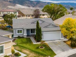 For Sale in Reno with 3 Bedrooms