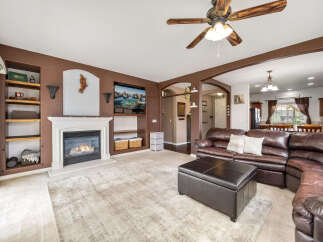 For Sale in Reno with 3 Bedrooms