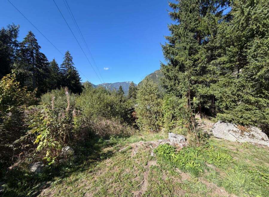 Discover a serene mountain landscape perfect for your dream home or retreat.