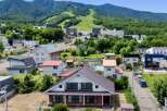Discover this charming property nestled in a picturesque mountain town, offering a perfect blend of residential comfort and natural beauty.