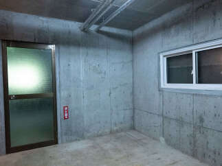 Discover this raw concrete space, perfect for a minimalist aesthetic or a blank canvas for your creative vision.