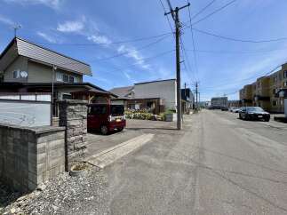 Discover this charming residential property featuring a well-maintained exterior with a classic pitched roof and siding.